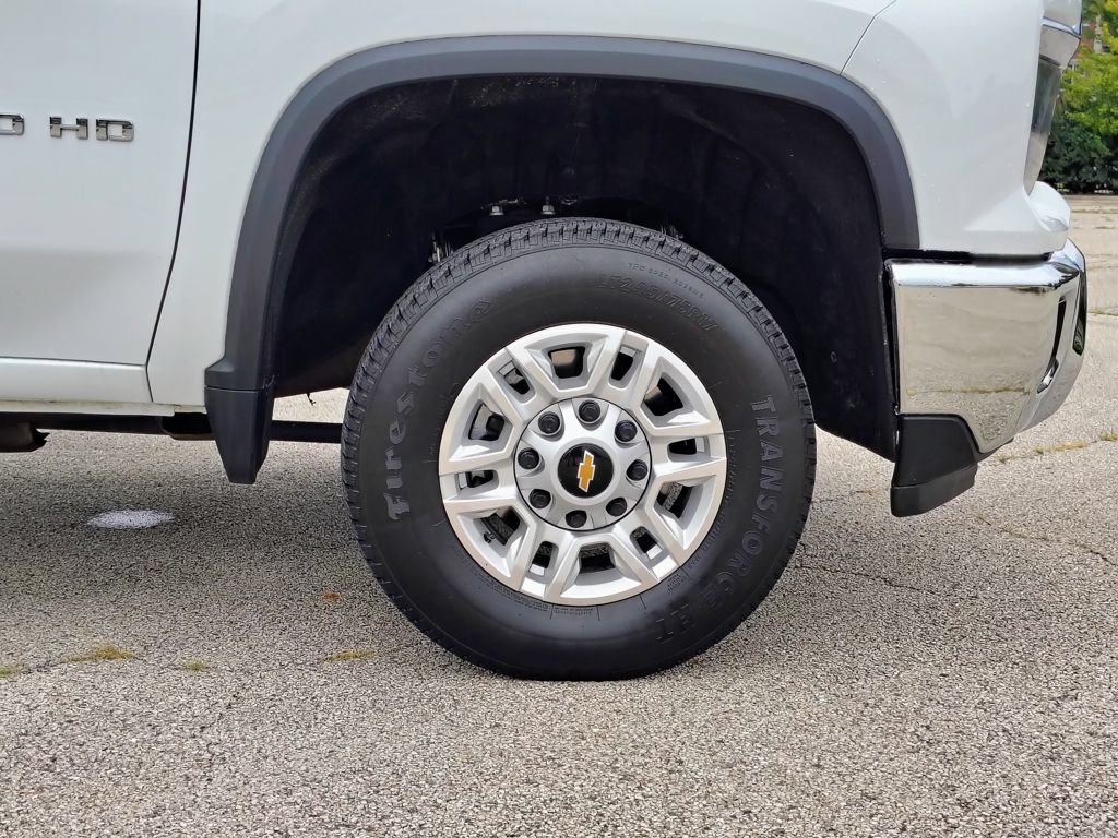 Used 2025 Chevrolet Silverado 2500 LT w/ Convenience Package AWD/4WD image 13