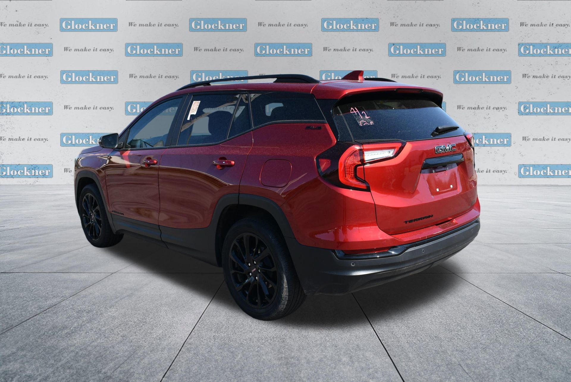 Used 2023 GMC Terrain SLE w/ Driver Convenience Package FWD image 8