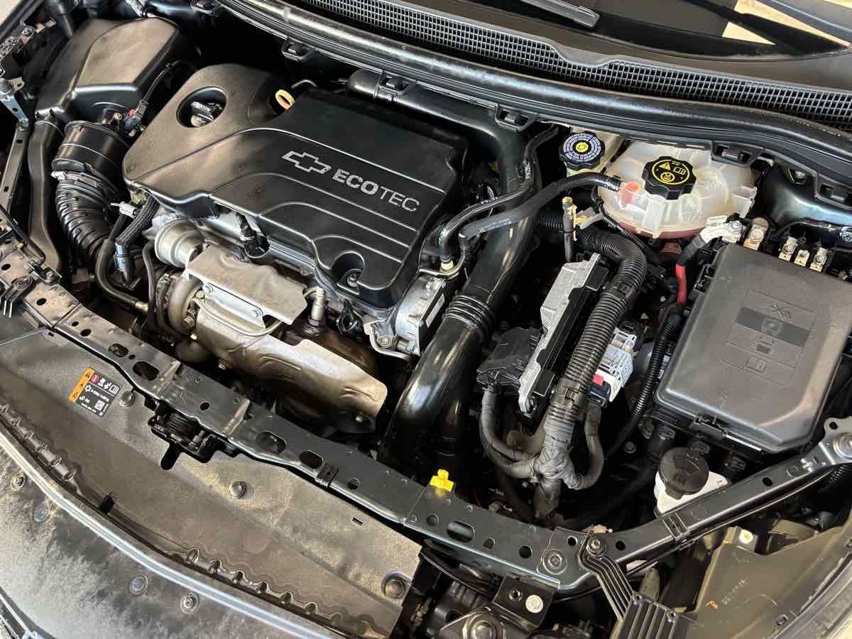 Used 2018 Chevrolet Cruze LT w/ Convenience Package image 29