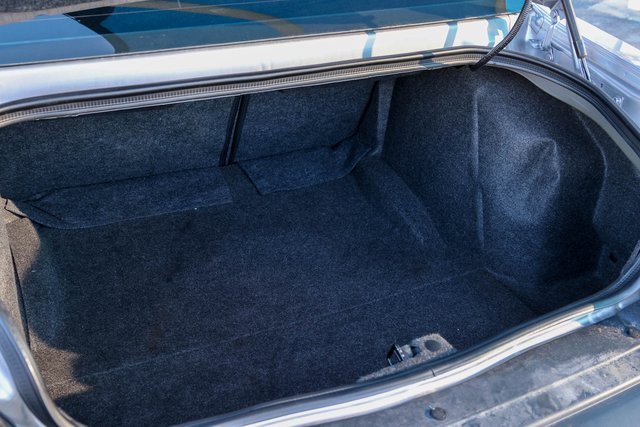 Used 2018 Dodge Challenger R/T image 9