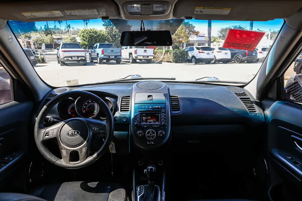 Used 2012 Kia Soul + w/ Audio Pkg FWD image 13