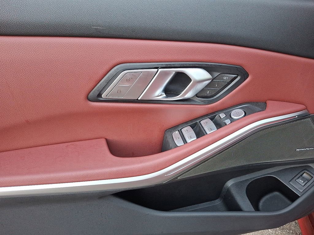 Used 2025 BMW M340i xDrive w/ Premium Package image 7