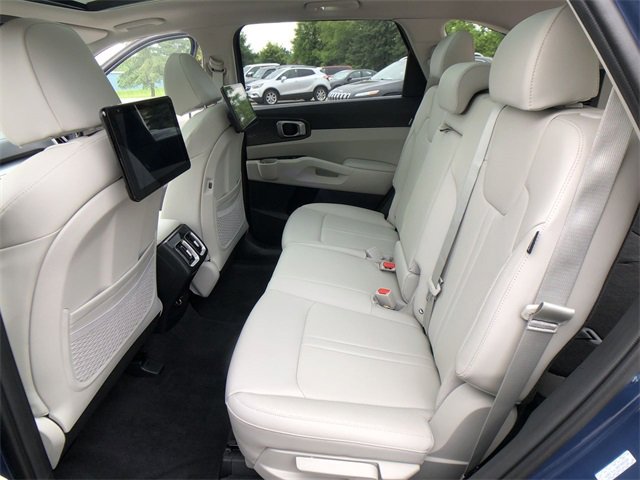 New 2025 Kia Sorento S w/ Panoramic Sunroof Package image 23