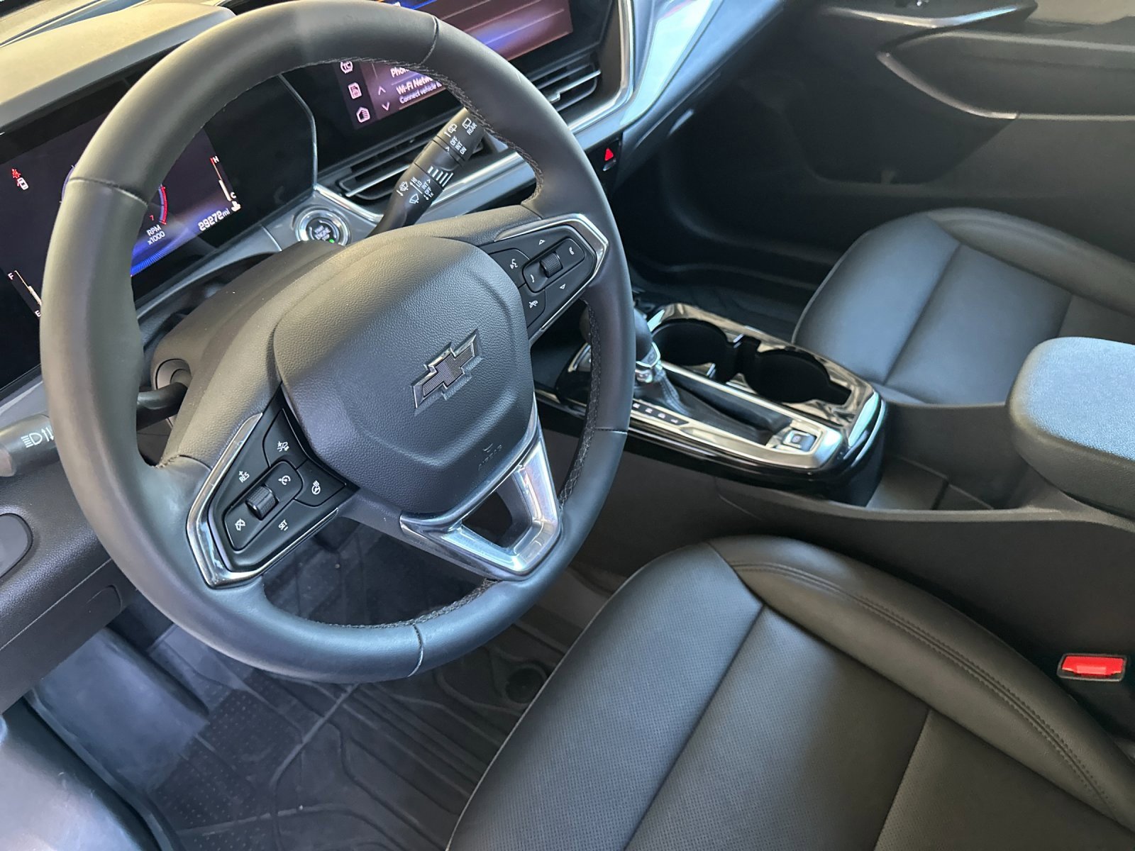 Used 2024 Chevrolet Trax ACTIV w/ Driver Confidence Package image 10