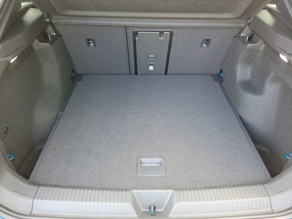Certified 2025 Volkswagen ID.4 Pro S Plus AWD/4WD image 7