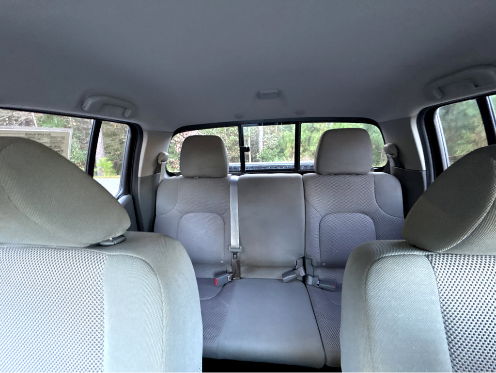 Used 2020 Nissan Frontier SV image 34