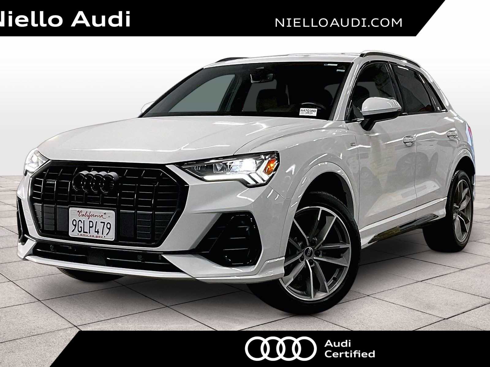 Certified 2023 Audi Q3 2.0T Premium w/ Black Optic Sport Package image 1