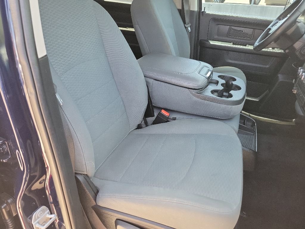 Used 2016 RAM 2500 Tradesman w/ Chrome Appearance Group AWD/4WD image 39