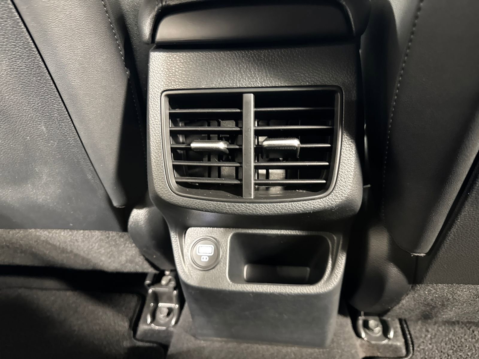 Certified 2023 Kia Seltos S w/ Navigation Package AWD/4WD image 27
