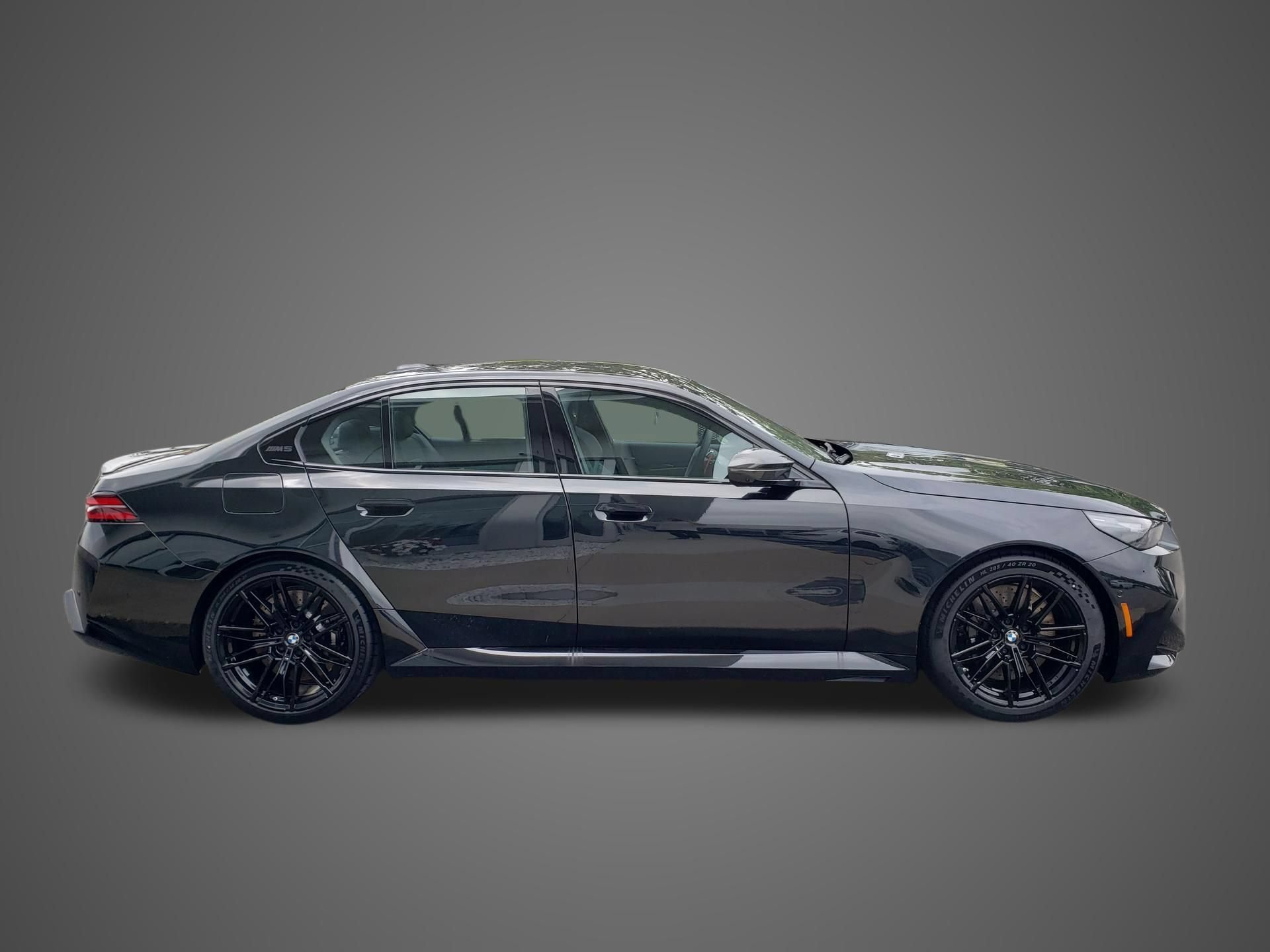 New 2027 BMW M5 w/ Carbon Package AWD/4WD image 5