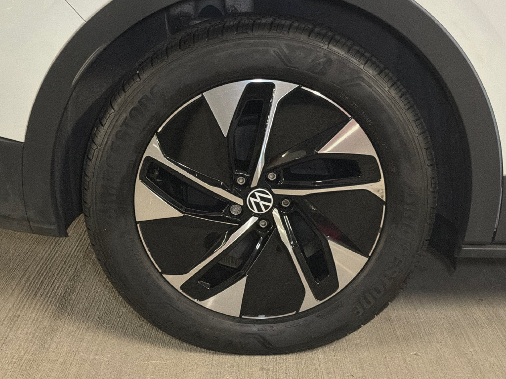 Used 2021 Volkswagen ID.4 Pro S RWD image 8