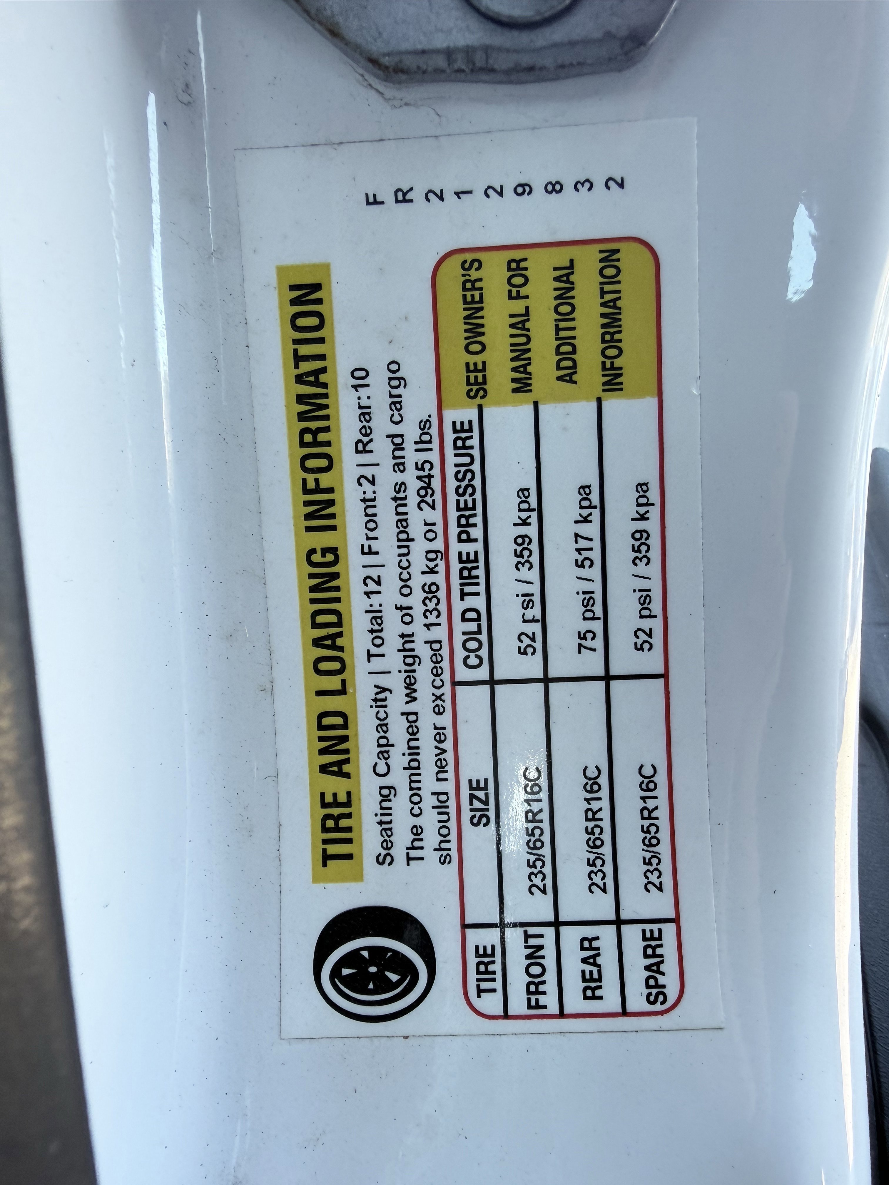 Used 2023 Ford Transit 350 XL image 36