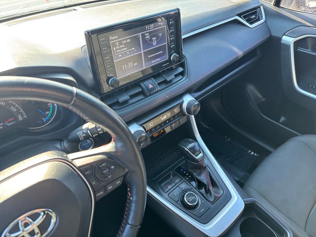 Used 2021 Toyota RAV4 SE image 23