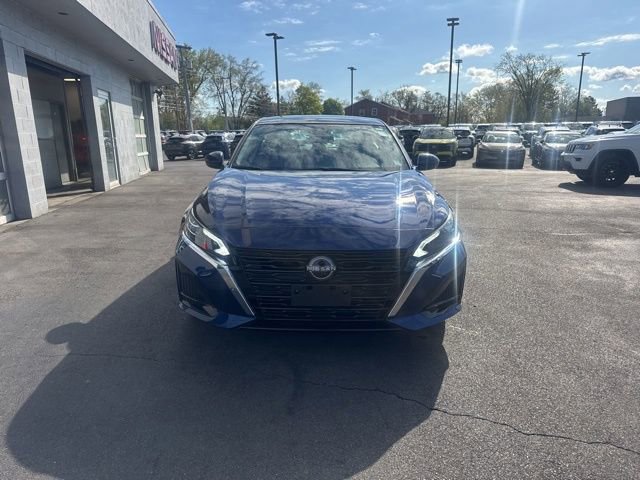 Used 2023 Nissan Altima 2.5 S FWD image 7