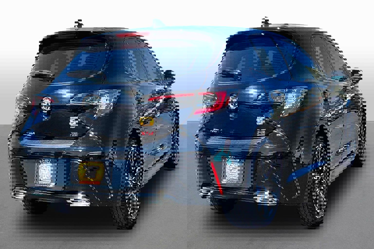 Used 2019 Toyota Corolla XSE w/ Body Protection Package FWD image 2