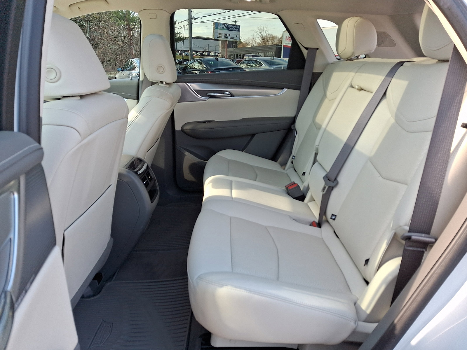 Used 2021 Cadillac XT5 Premium Luxury image 23