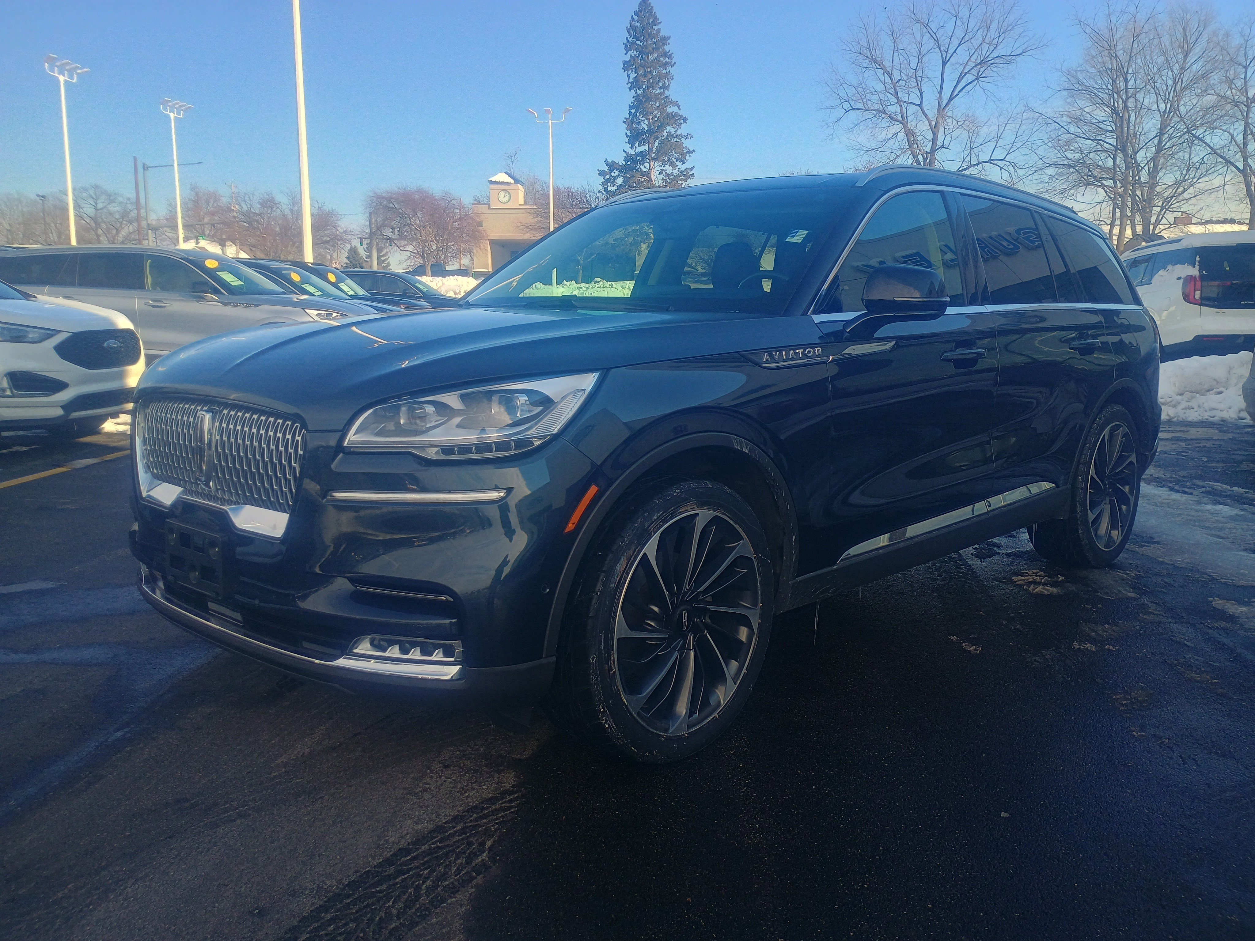 Used 2021 Lincoln Aviator Reserve w/ Equipment Group 201A image 3