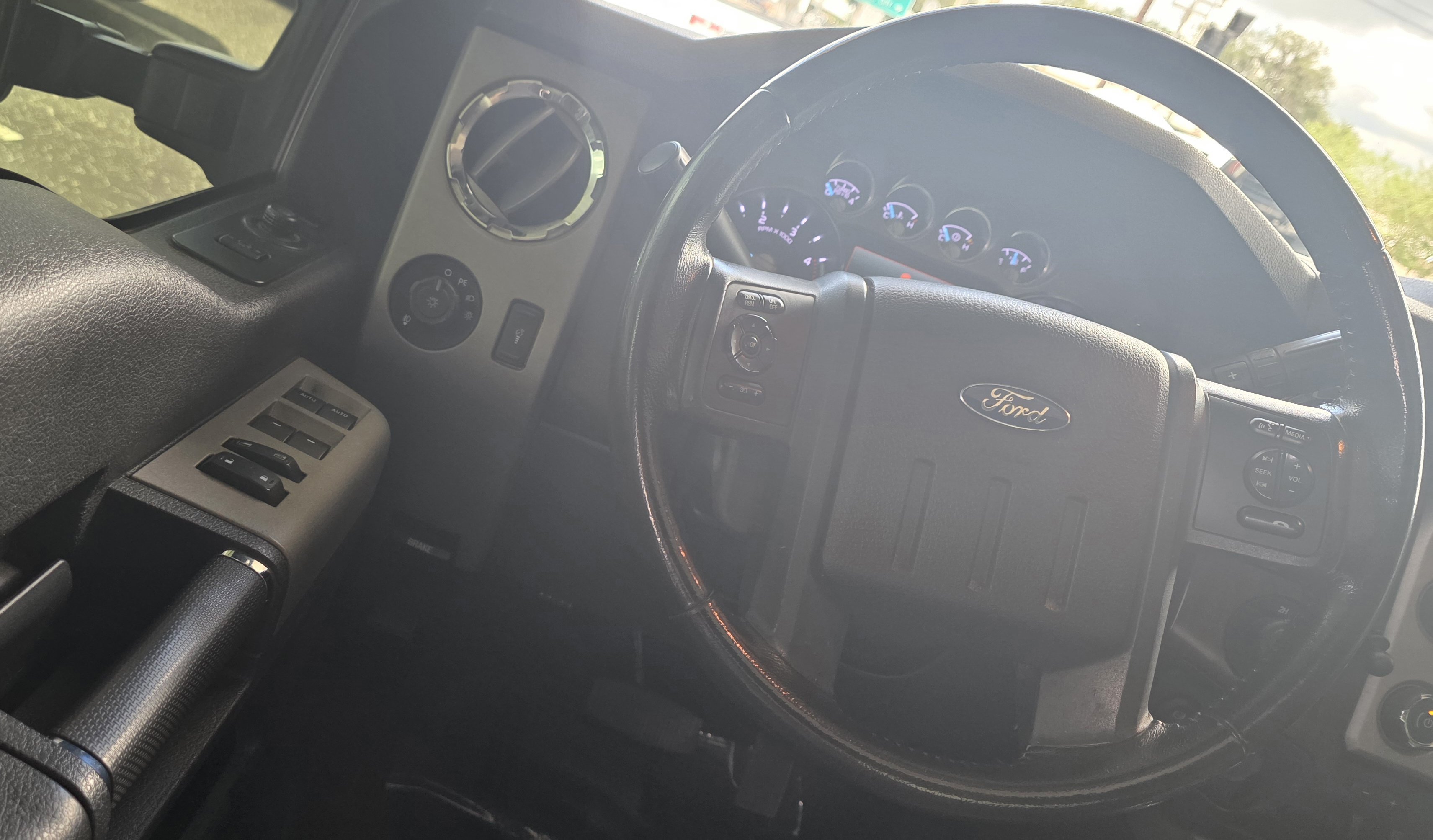 Used 2015 Ford F350 Lariat w/ Chrome Package AWD/4WD image 20