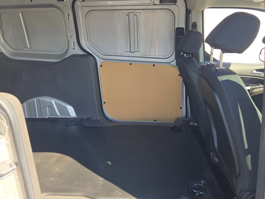 Used 2023 Ford Transit Connect XLT image 10
