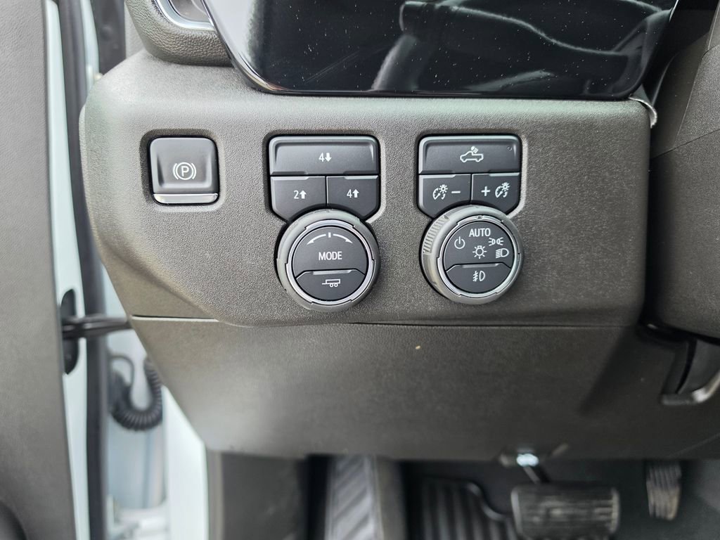 Used 2025 Chevrolet Silverado 2500 LT w/ Convenience Package AWD/4WD image 20