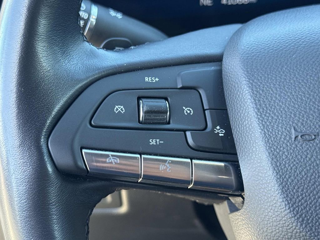 Used 2024 Cadillac XT4 Premium Luxury image 8