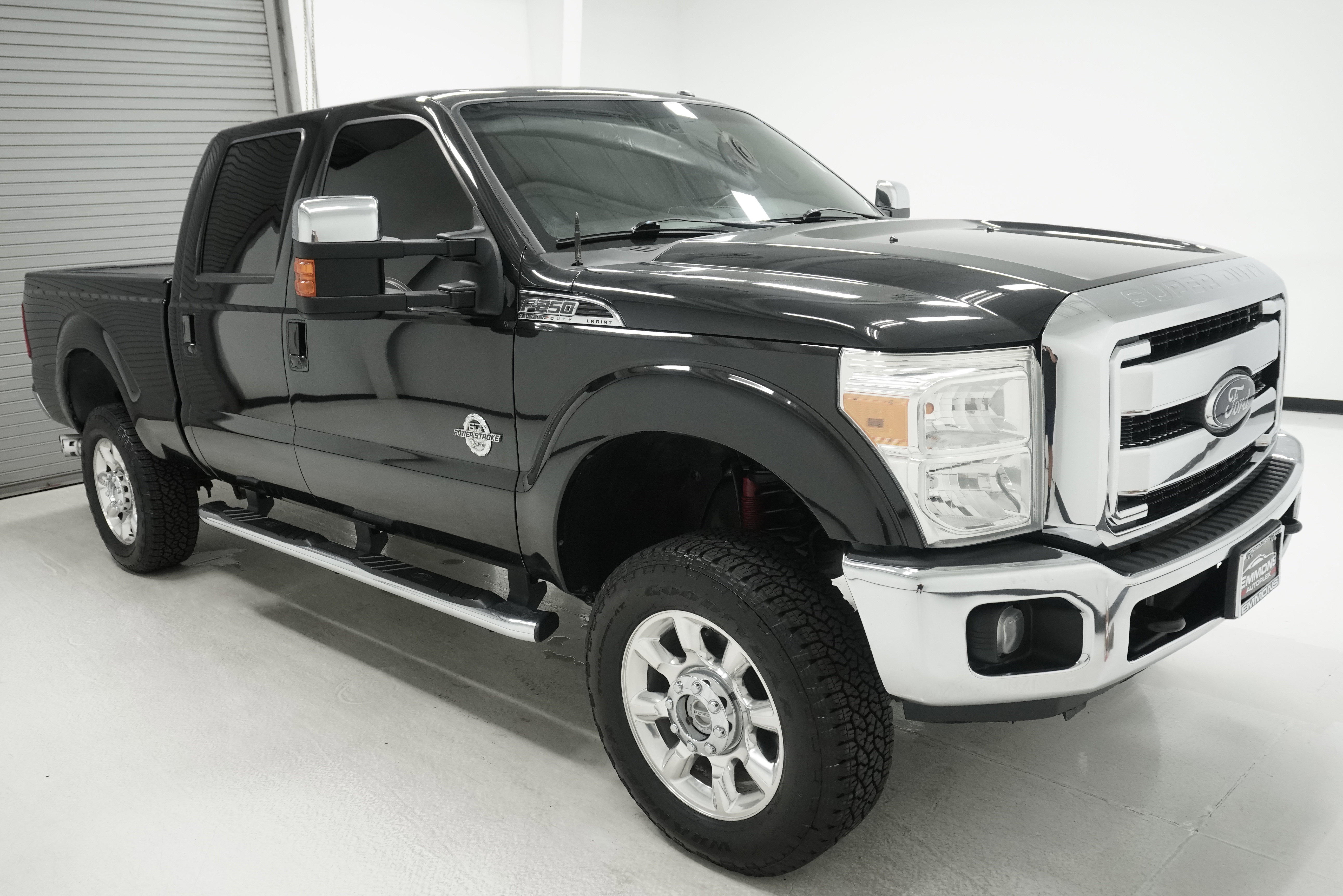 Used 2015 Ford F250 Lariat w/ Lariat Ultimate Package AWD/4WD image 2