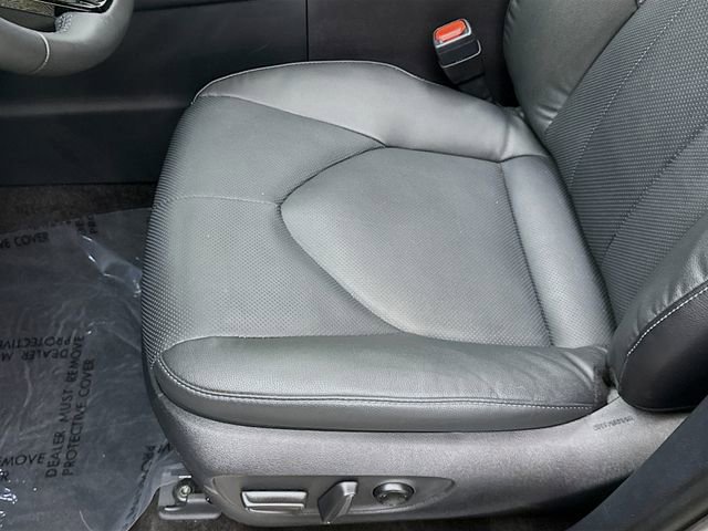 Used 2024 Toyota Grand Highlander Limited image 19