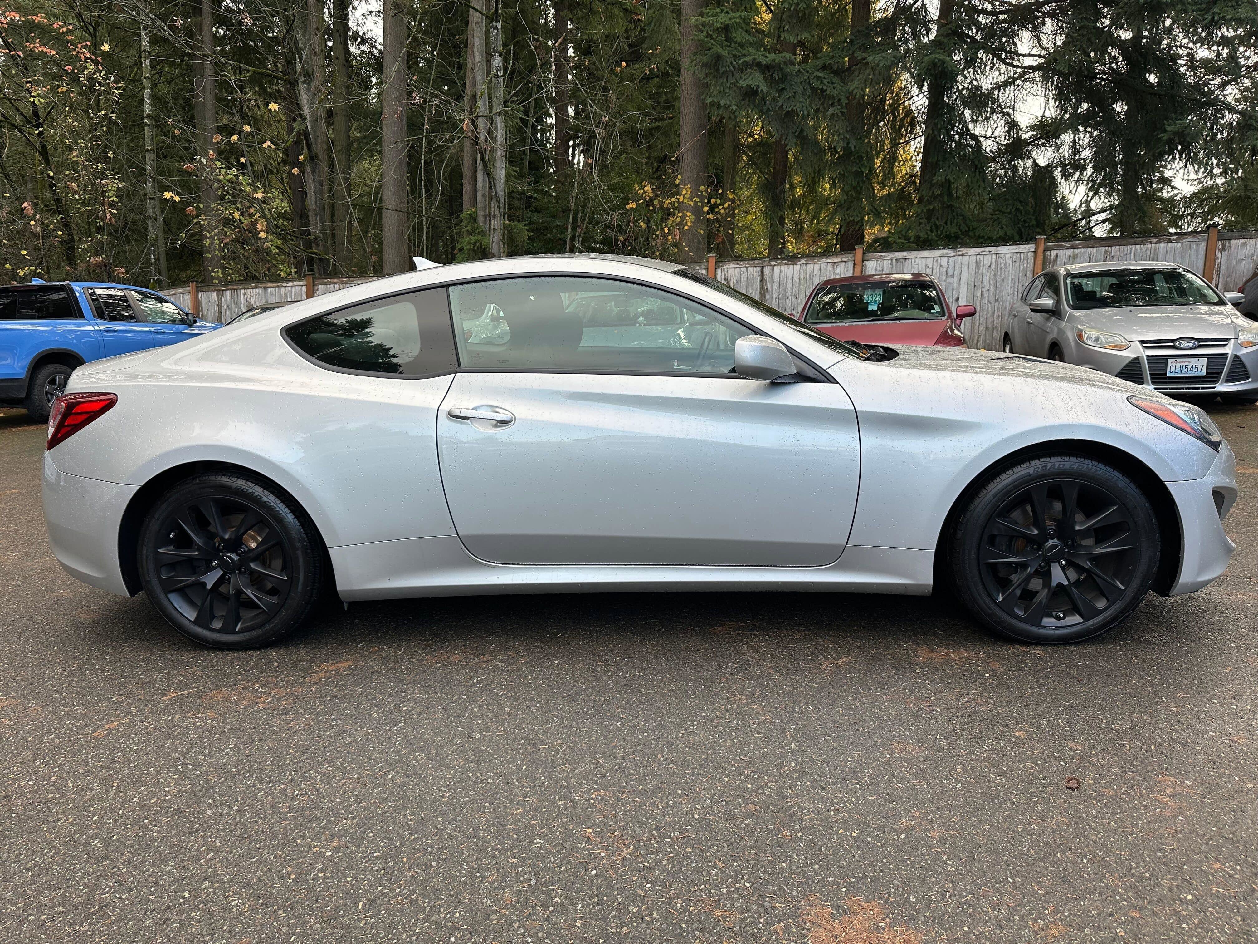 Used 2013 Hyundai Genesis 2.0T image 8