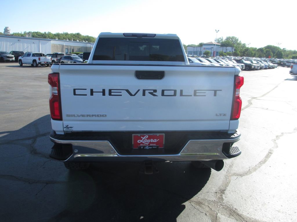 Used 2020 Chevrolet Silverado 2500 LTZ w/ LTZ Premium Package AWD/4WD image 6