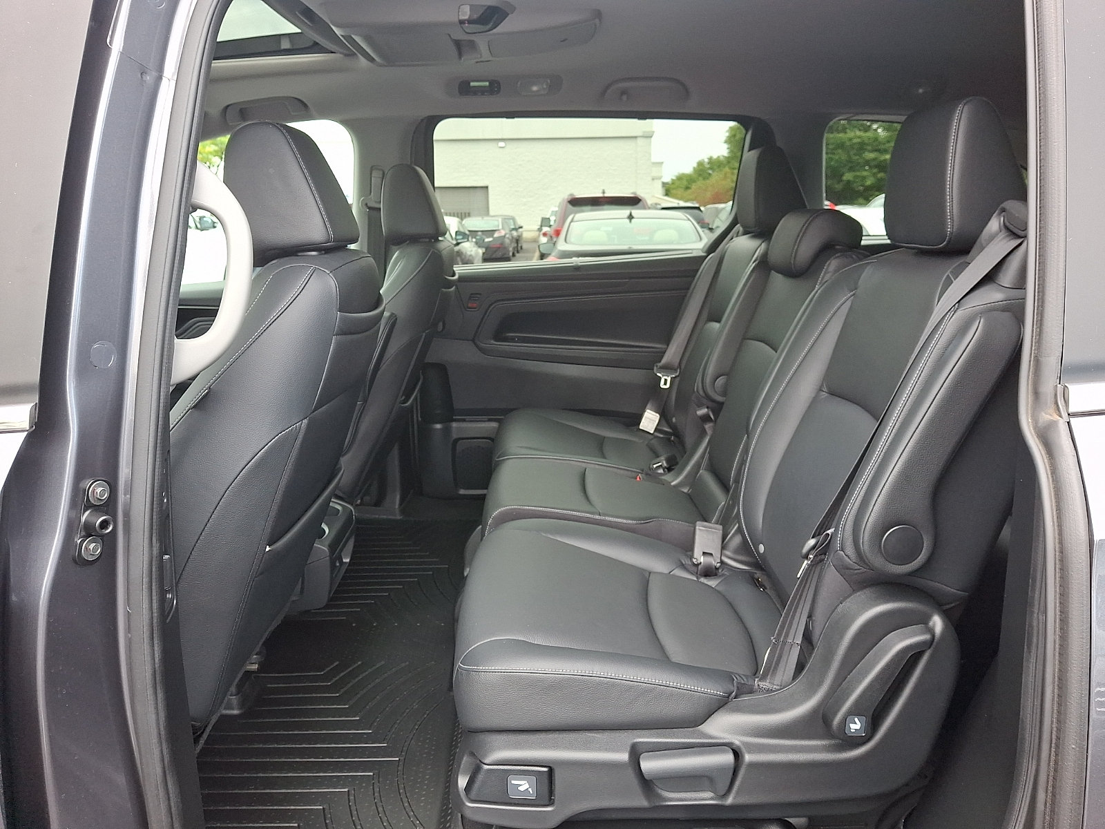 Certified 2024 Honda Odyssey Touring image 10