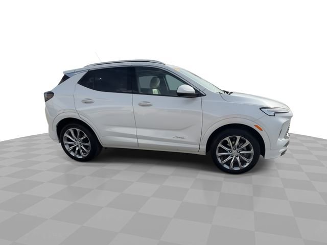 Certified 2024 Buick Encore GX Avenir w/ Avenir Convenience Package image 9