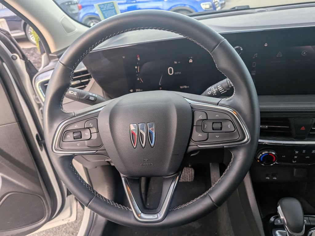 Used 2024 Buick Encore GX Preferred FWD image 8