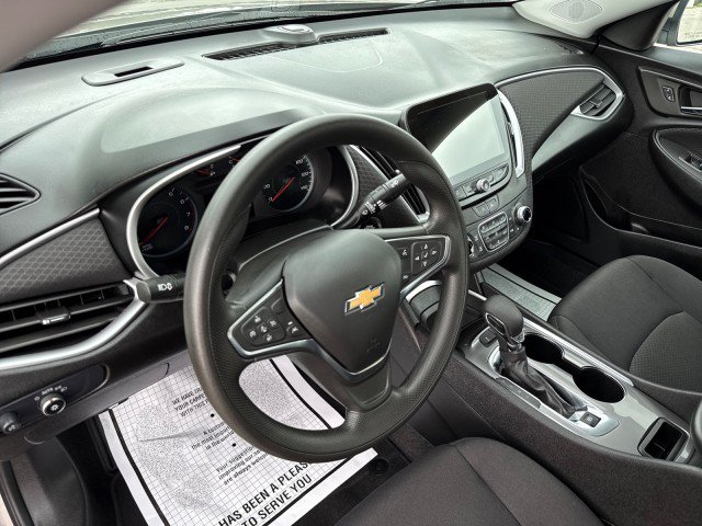 Used 2025 Chevrolet Malibu LT image 17