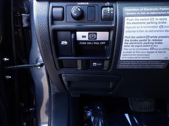 Used 2011 Subaru Outback 2.5i Limited w/ PWR Moonroof Pkg AWD/4WD image 14