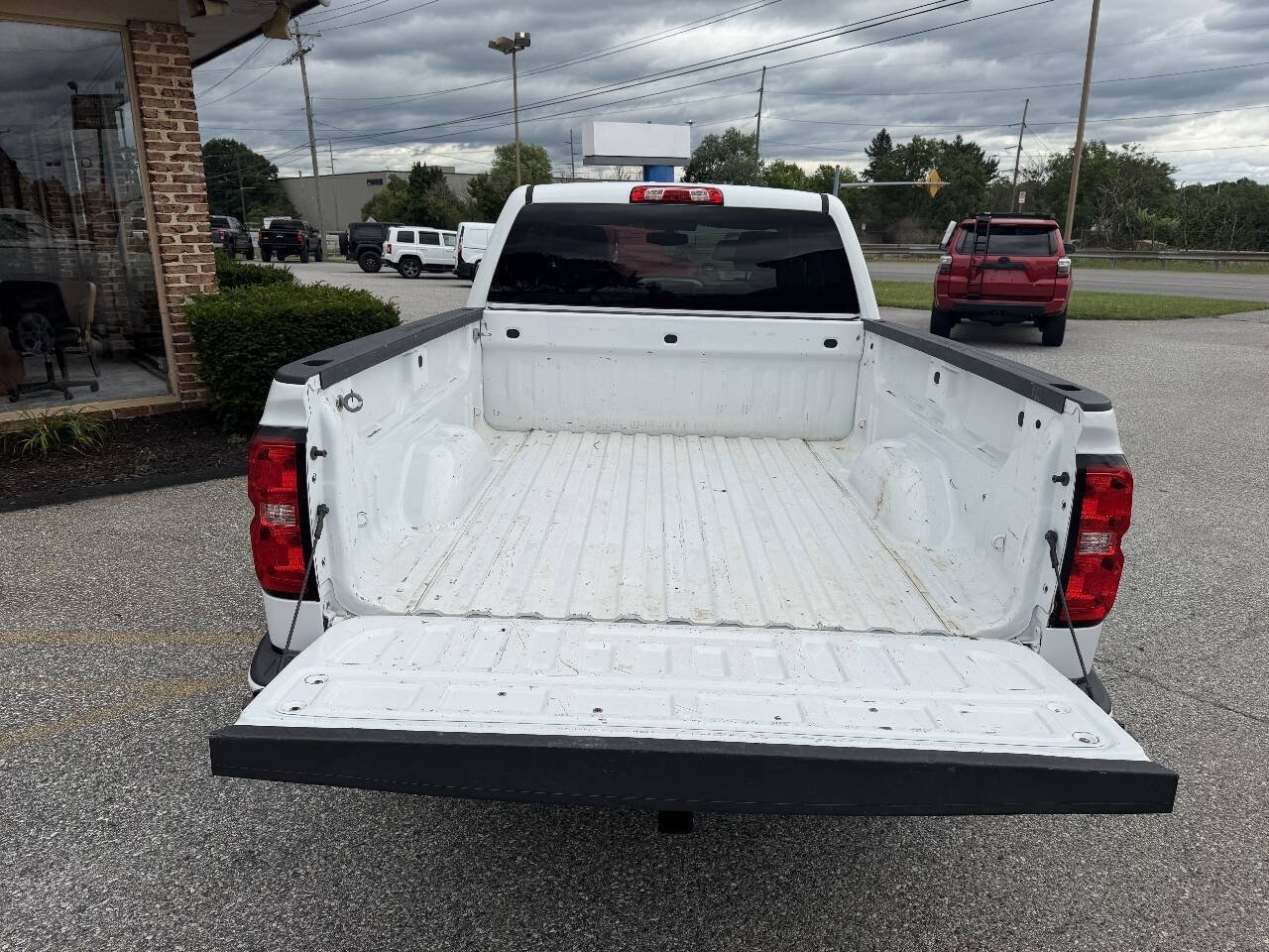 Used 2018 Chevrolet Silverado 1500 LT w/ All Star Edition AWD/4WD image 18