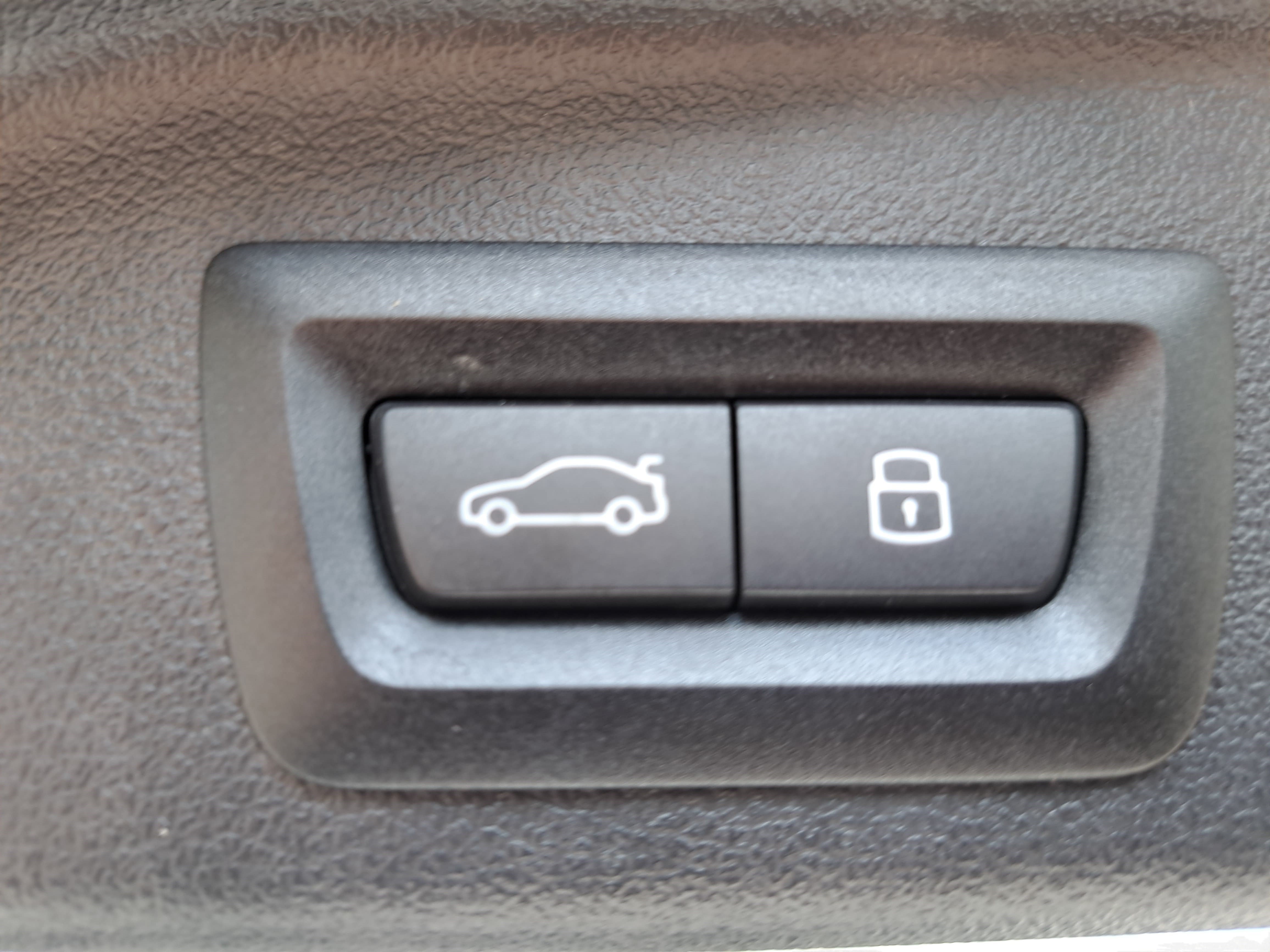 Used 2025 BMW X5 sDrive40i w/ Parking Assistance Package RWD image 13