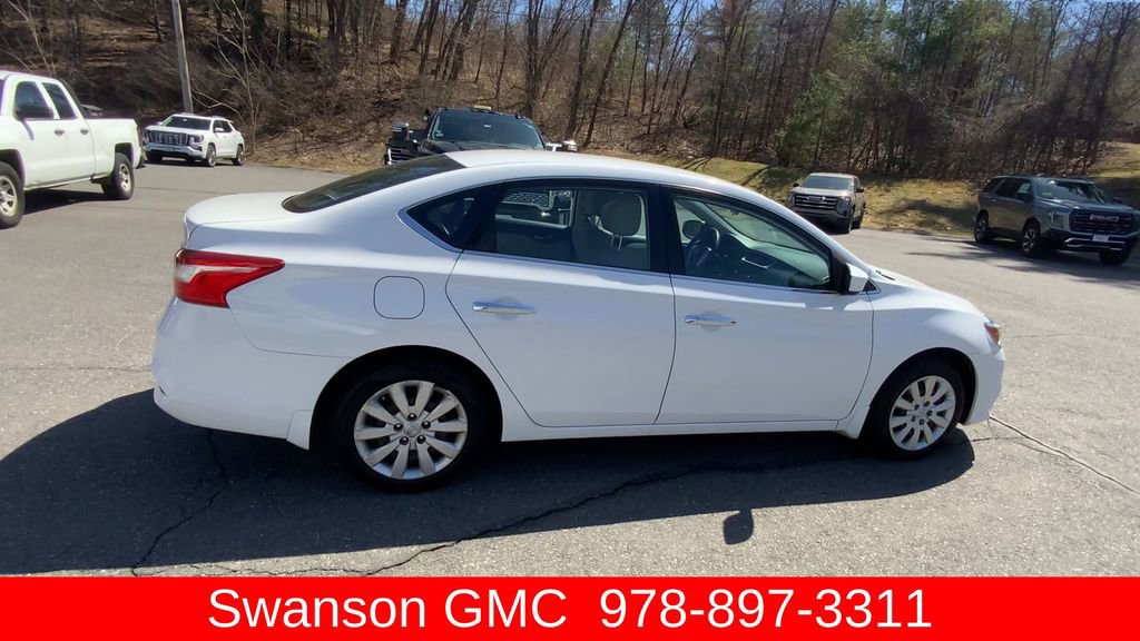 Used 2016 Nissan Sentra S image 10