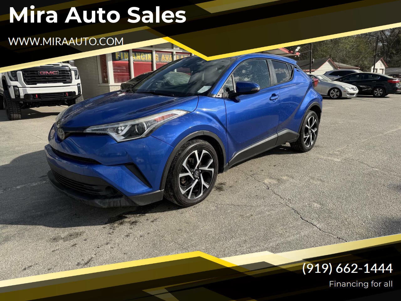 Used 2018 Toyota C-HR XLE FWD image 1