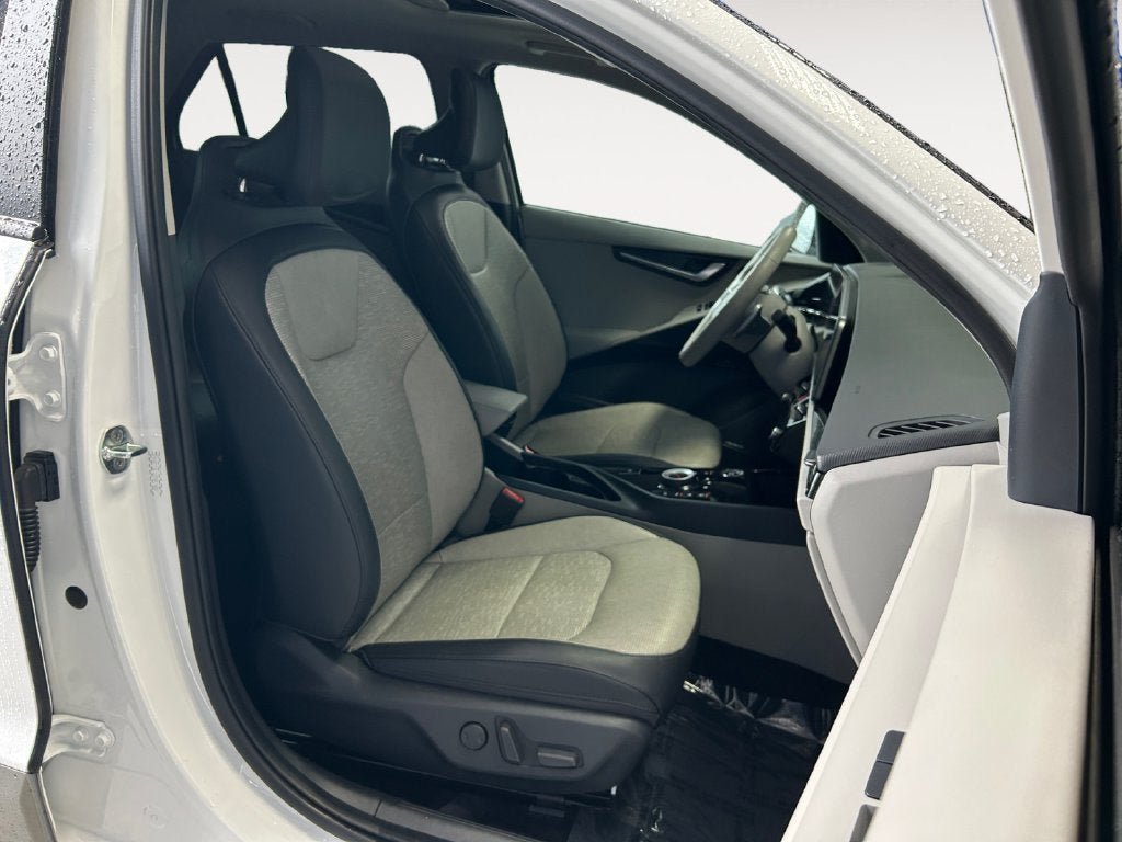 Used 2023 Kia Niro Wave FWD image 25