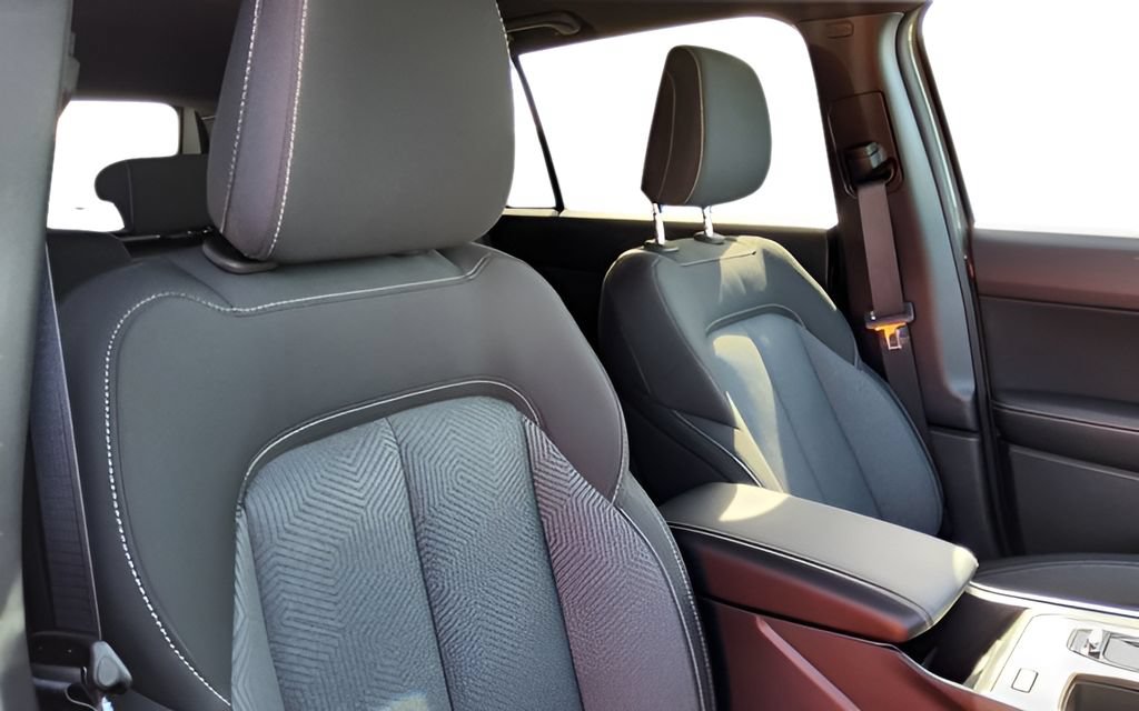 New 2026 Jeep Cherokee Laredo AWD/4WD image 37