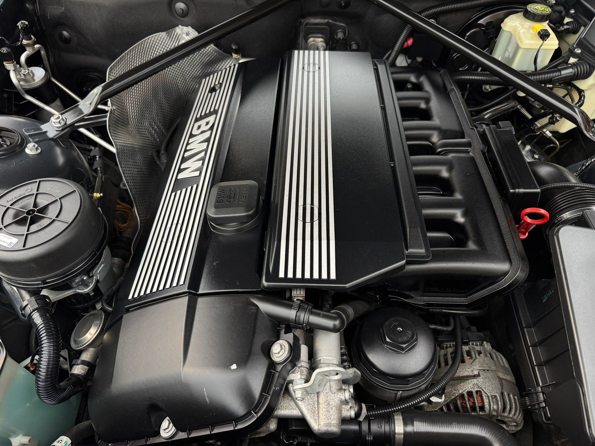 Used 2003 BMW Z4 2.5i image 44