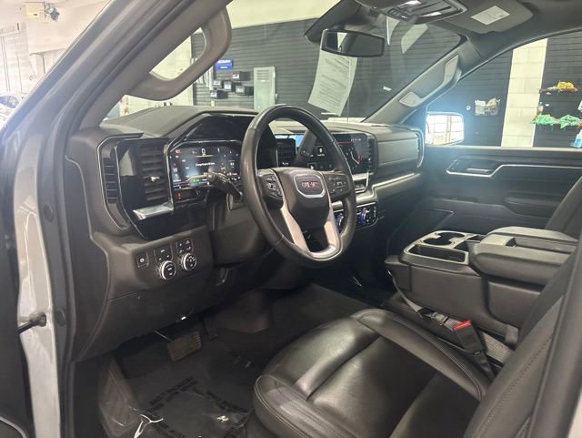 Used 2025 GMC Sierra 1500 SLT AWD/4WD image 15