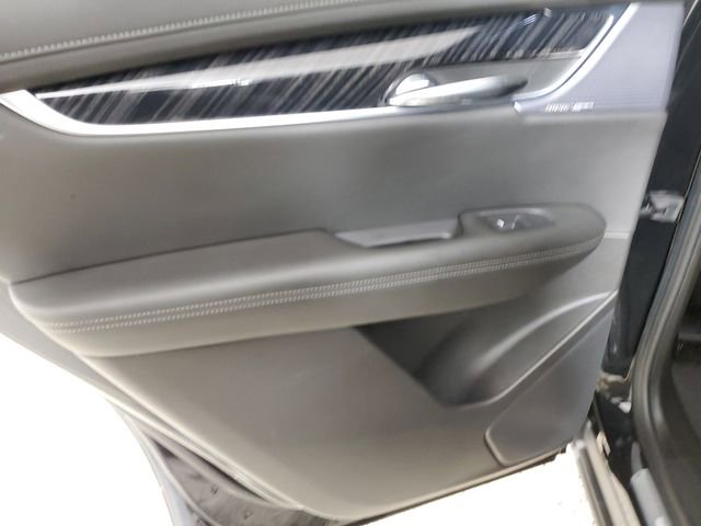 Used 2023 Cadillac XT6 Premium Luxury w/ Technology Package image 11