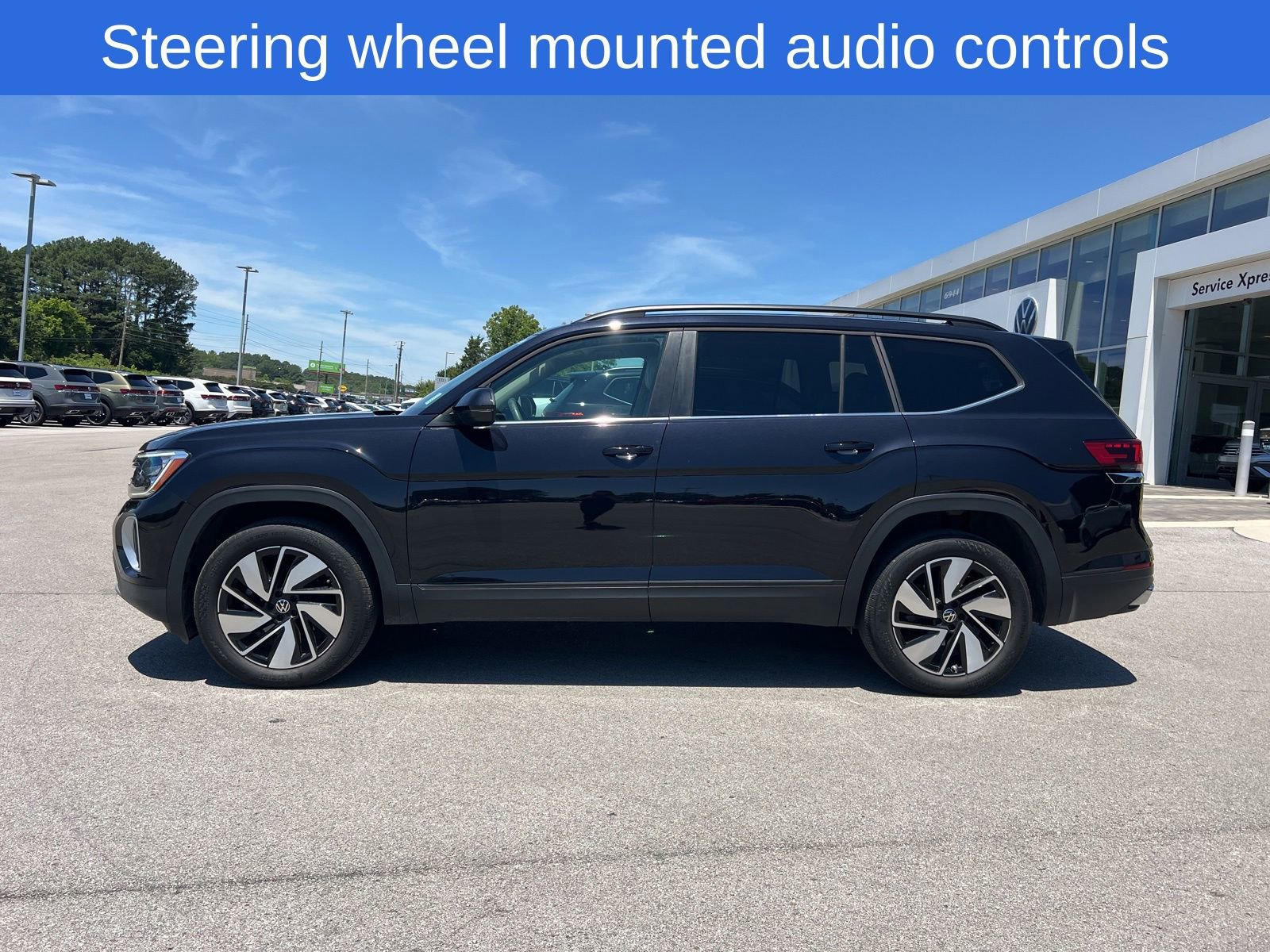 Used 2024 Volkswagen Atlas SE FWD image 6