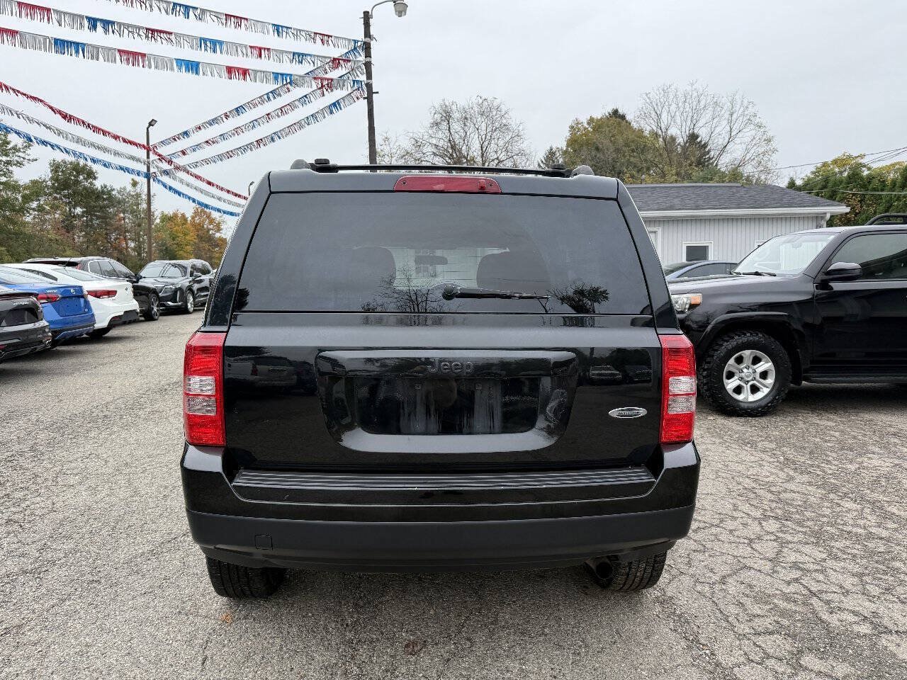 Used 2015 Jeep Patriot Sport w/ Power Value Group FWD image 5