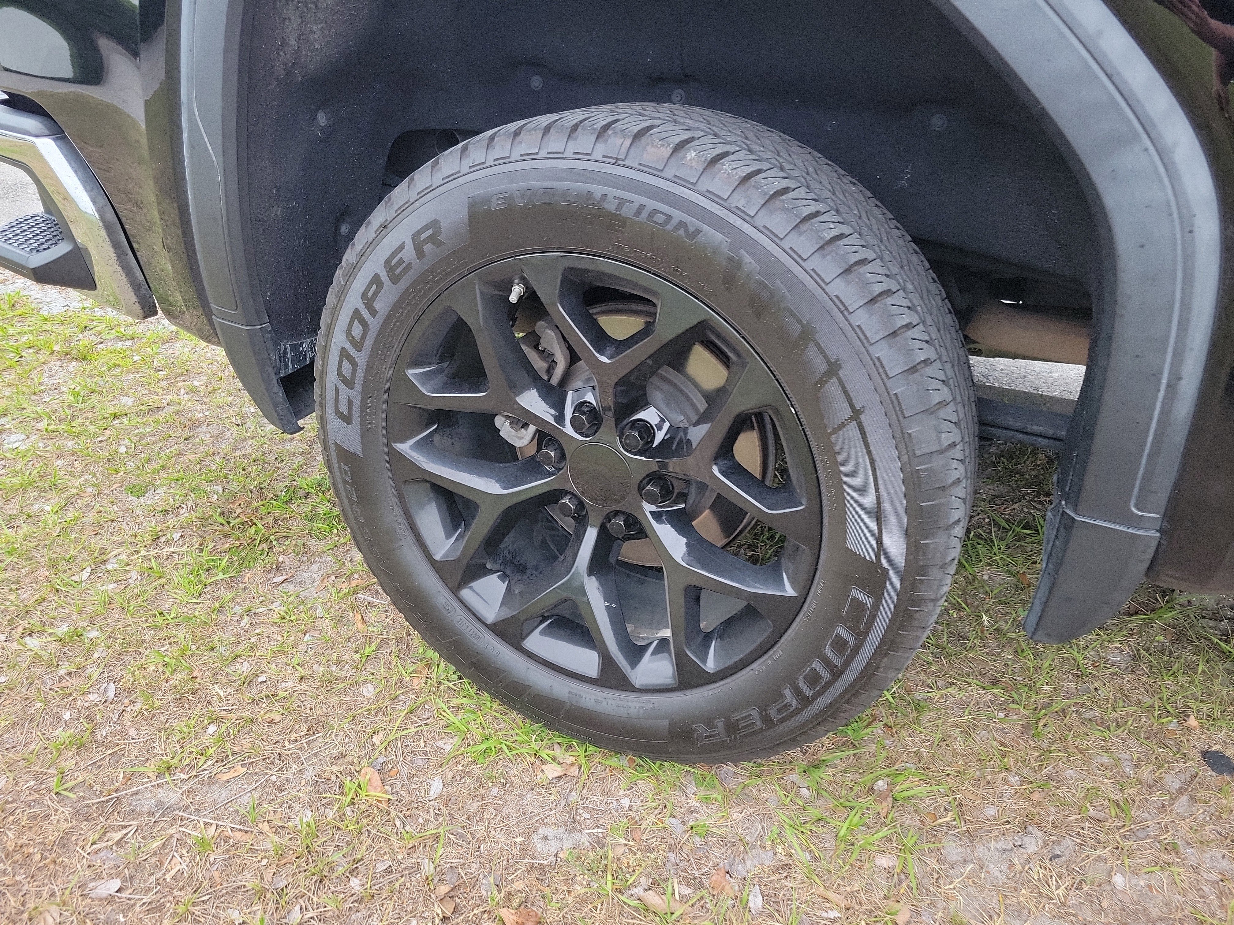 Used 2019 GMC Sierra 1500 SLT w/ SLT Premium Plus Package AWD/4WD image 16