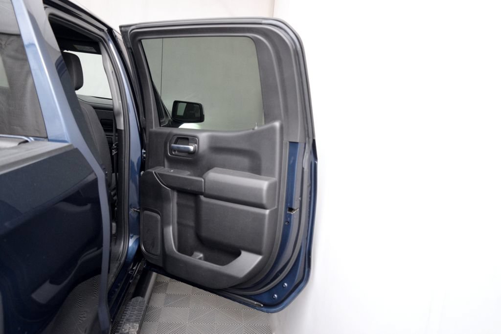Used 2020 Chevrolet Silverado 1500 LT AWD/4WD image 13