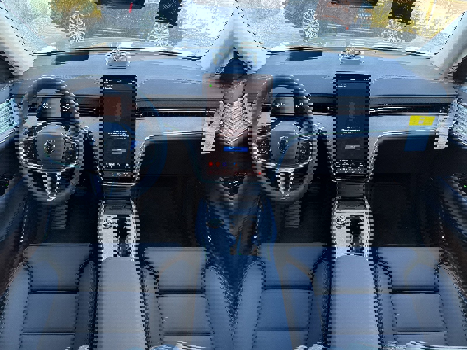 New 2025 Volvo EX90 Ultra image 19