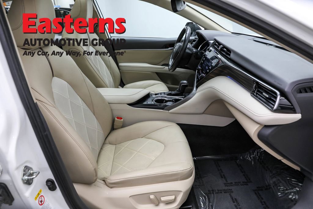 Used 2019 Toyota Camry XLE image 25