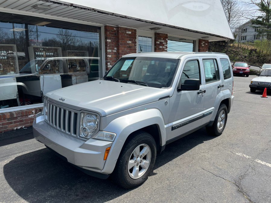 Used 2010 Jeep Liberty Sport image 1